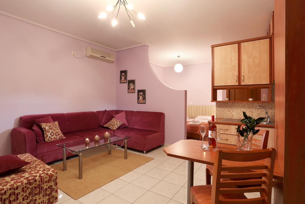 Politia Villas Caristo Habitación foto